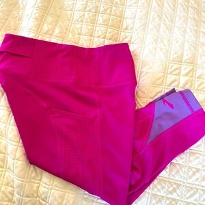 BROOKS running tight Size M 26” waist